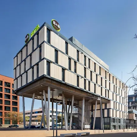 Barcelona Hotel 2*