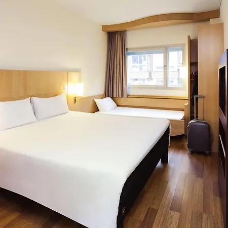 Barcelona 2*