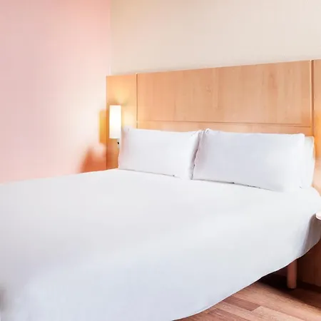 Barcelona Hotel 2*