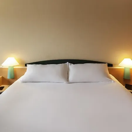 Barcelona 2*